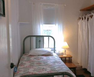 Acorn Hostel room